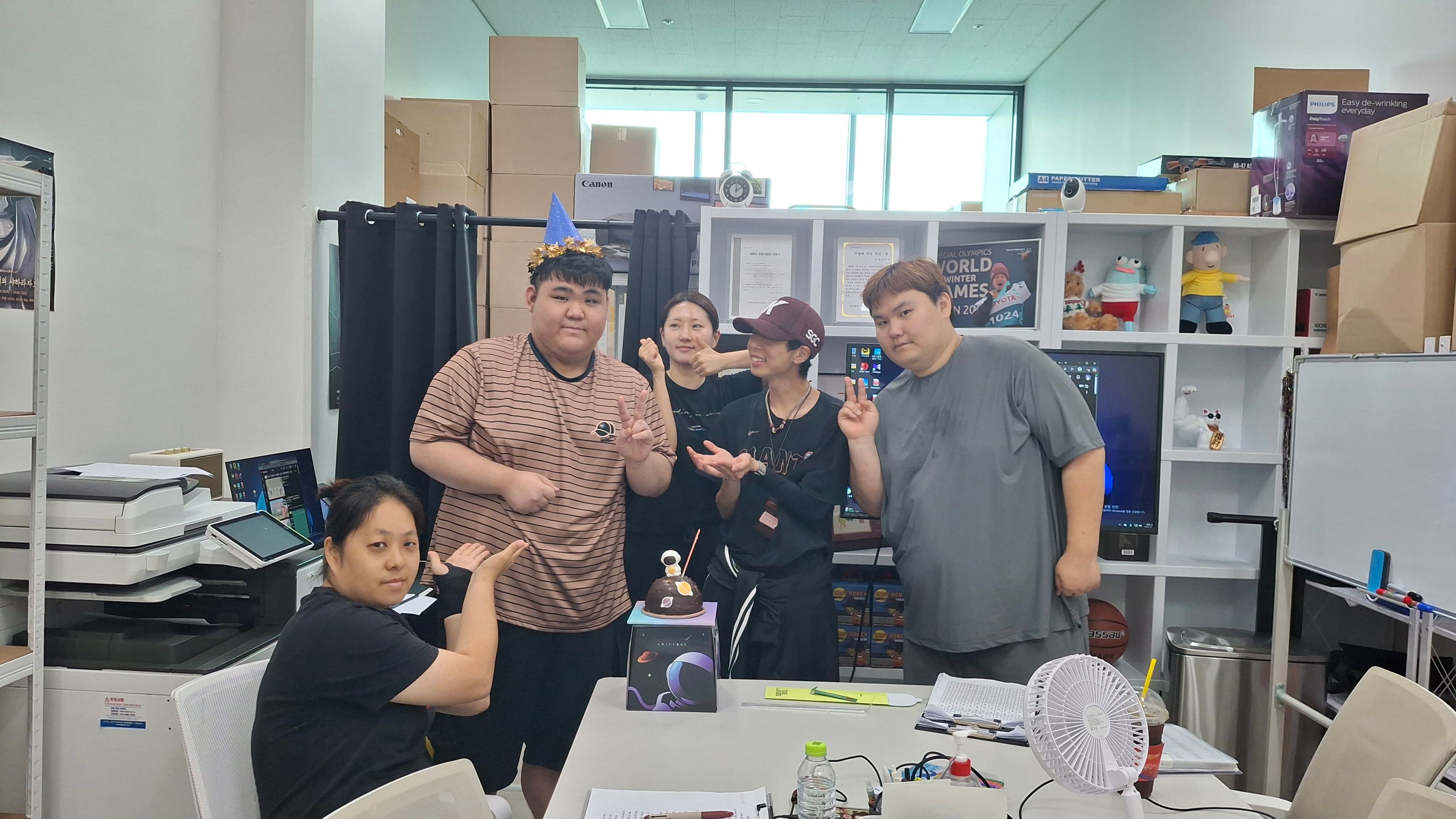 생일 주인공, 강호 근로자님!